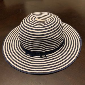 Mayoral navy blue/white wide brimmed sunhat